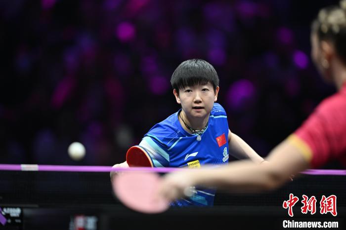 WTT重庆冠军赛首日中国选手全面晋级 林诗栋孙颖