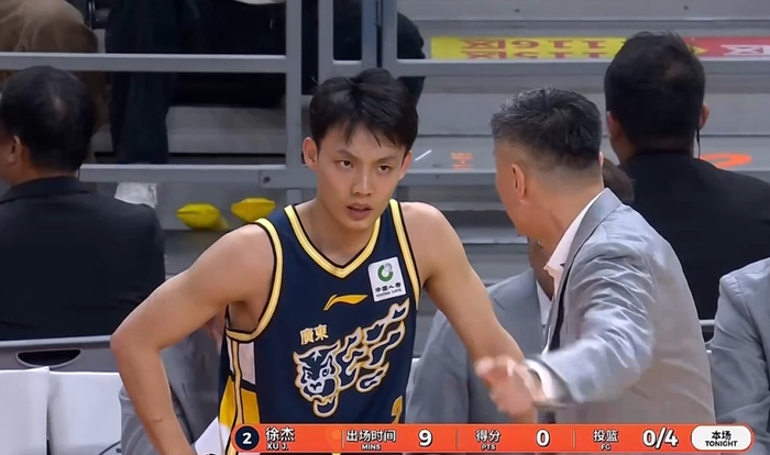 广东男篮三分球低迷惨败辽宁 杜锋直言投篮状态