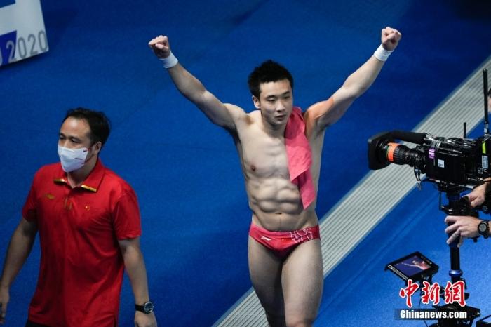 王宗源柏林世界杯男子3米板蝉联冠军，成就大满