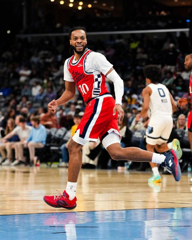 加兰加盟快船助球队重回附加赛区 战术升级显成