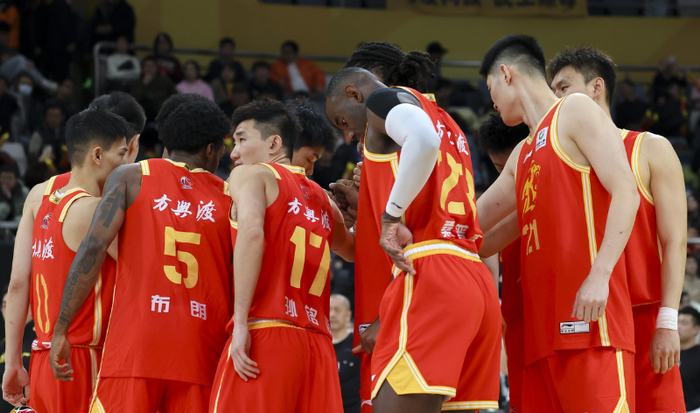 广厦提前锁定季后赛席位 连续19年晋级创历史第