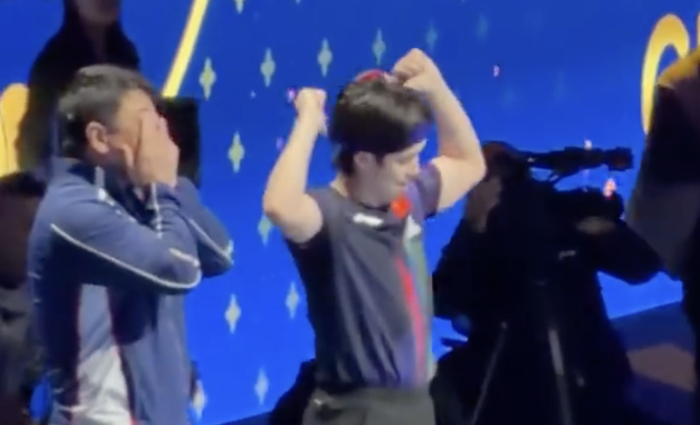 王楚钦绝地逆转夺世界杯